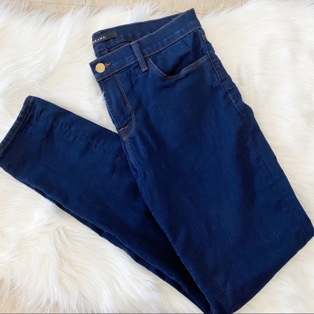 J Brand 811 Mid Rise Dark Wash Skinny Jeans - Picture 3 of 8